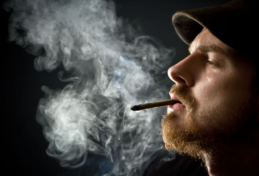 Czy palenie skrętów z marihuaną jest szkodliwe?