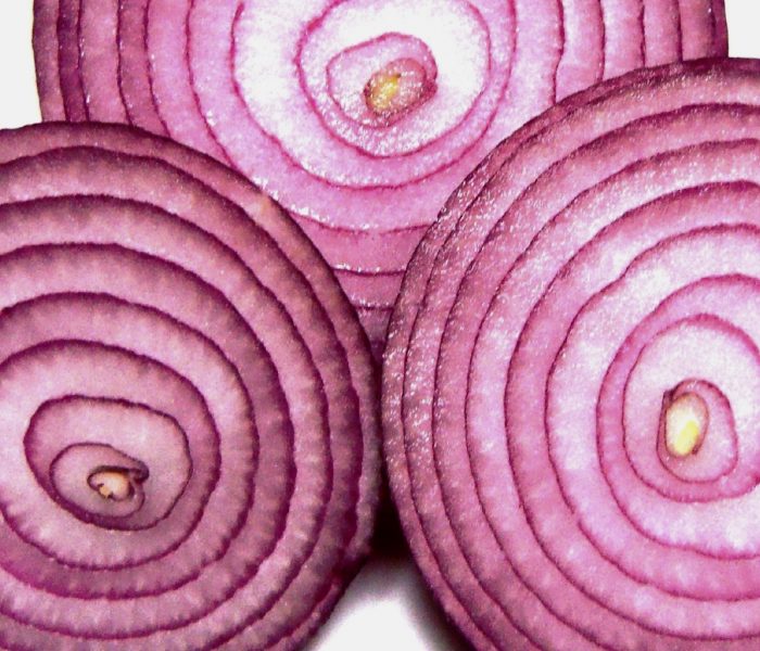 Zjedzenie jednej cebuli dziennie może uchronić Cię przed nowotworem