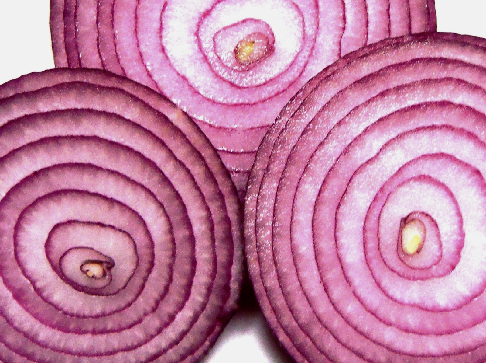 Zjedzenie jednej cebuli dziennie może uchronić Cię przed nowotworem
